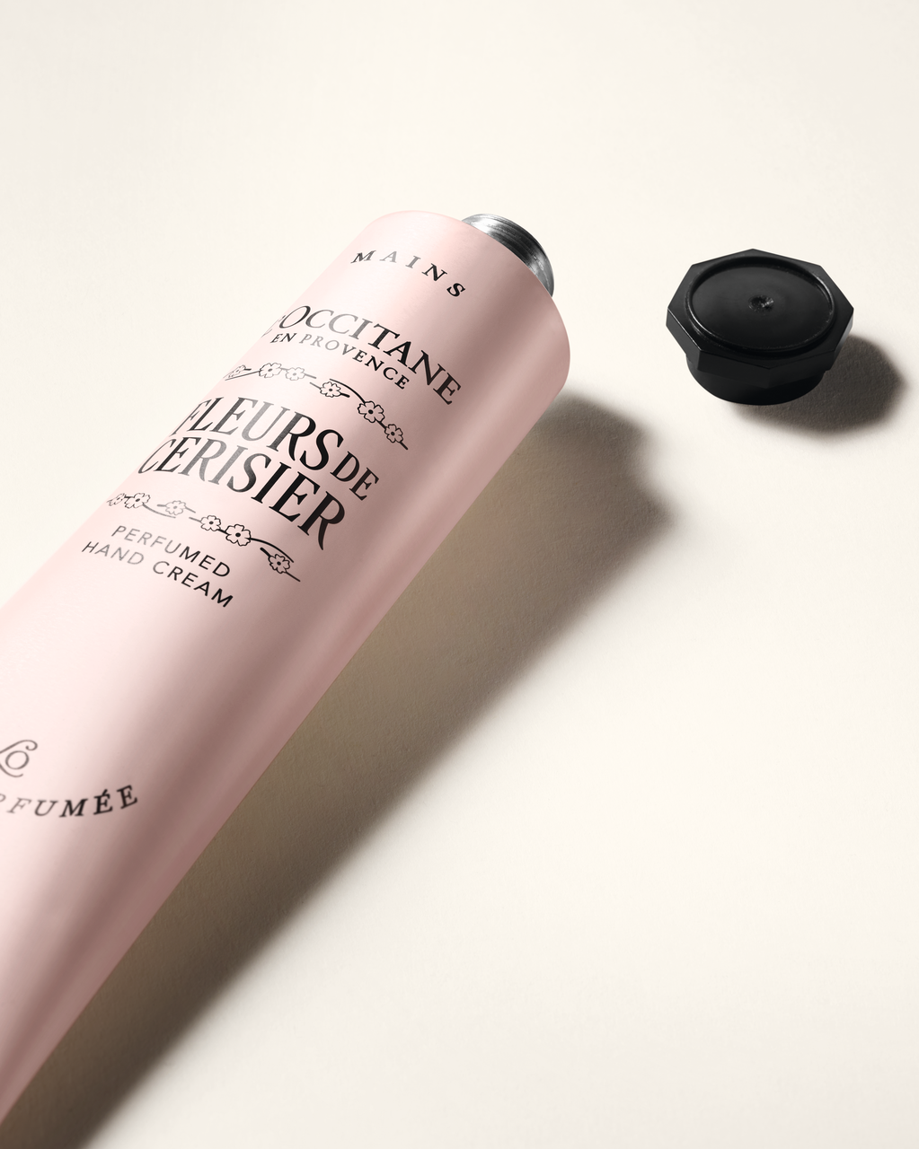 Fleurs de Cerisier 櫻花護手霜